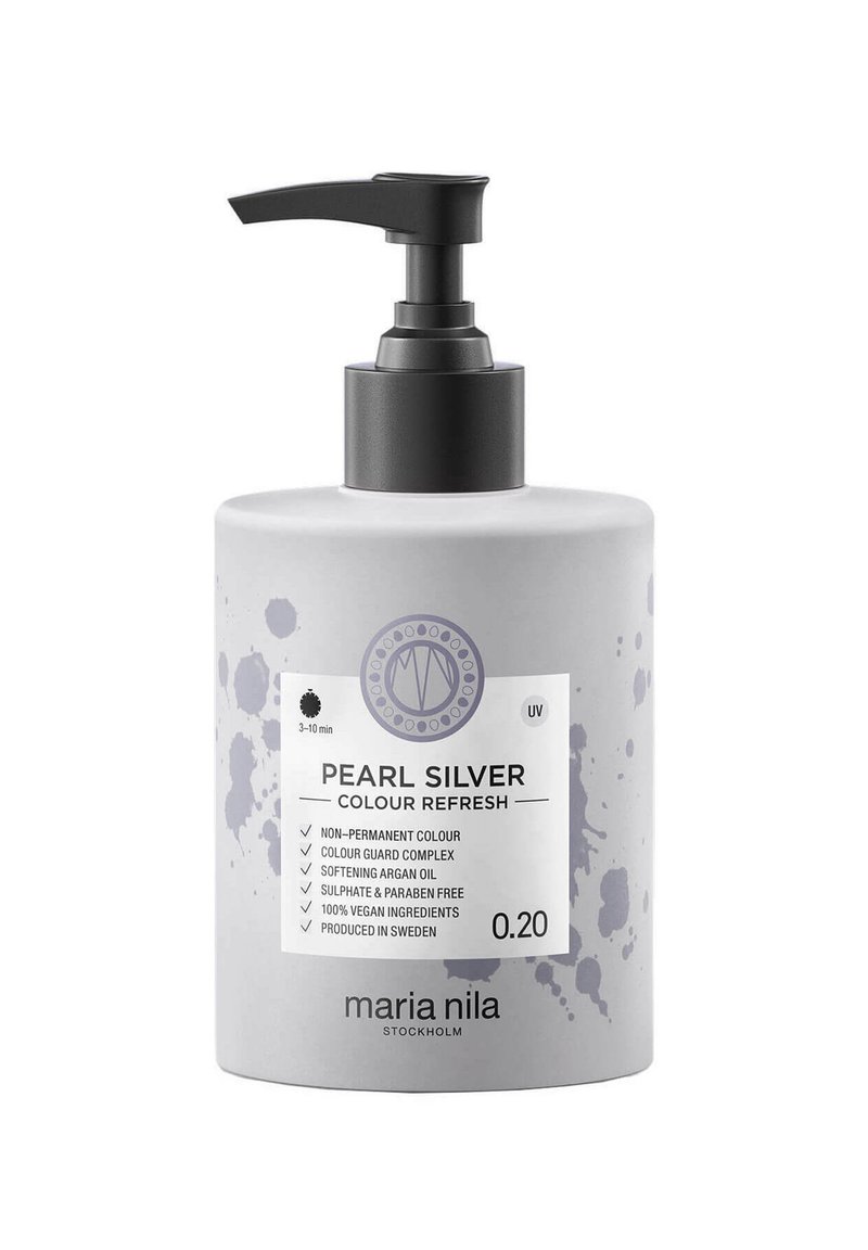 Grijze fles met een zwarte pompdeksel, gelabeld "Pearl Silver Colour Refresh." Bevat een paarse spetterontwerp en productdetails.