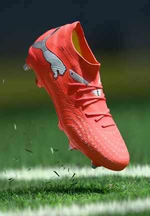 FUTURE 9 MATCH MXSG - Μπότες ποδοσφαίου μαλακού εδάφους - glowing red/white/black/silver-coloured