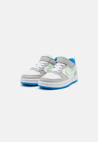 Nike Sportswear COURT BOROUGH LOW RECRAFT - Trainers - light iron ore/vapor green/white/photo blue