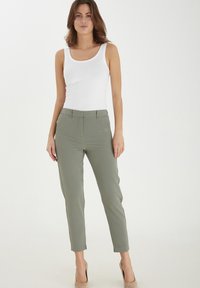 b.young BYDanta - Chino hlače - sea green