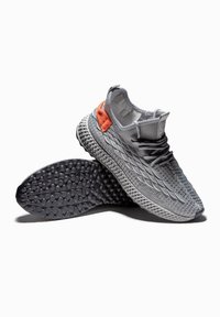 Ombre OM FOKS - Zapatillas - grey