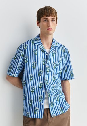 Next, REGULAR FIT - PRINT SHORT SLEEVE SHIRT . - Hemd - navy floral stripe