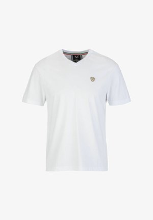 Witte katoenen t-shirt met een V-hals, korte mouwen en een klein gouden logo op de linkerkant van de borst. Eenvoudig ontwerp, gladde textuur.