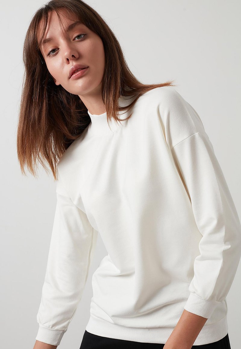 LELA HIGH COLLAR  - Sportska majica - ecru