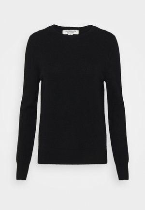 Stickad tröja - black