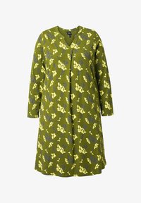 Ausgewählt, fir green