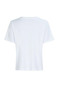 Wit katoenen T-shirt met korte mouwen, een ronde hals en een ontspannen pasvorm. De zoom is recht, met een subtiel rafelig detail bij de halslijn.