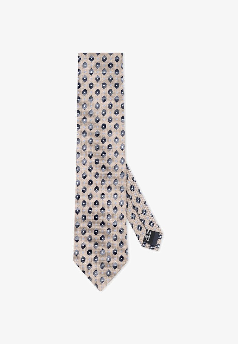Beżowy krawat o teksturowanym splocie, z niebieskim i granatowym wzorem w romby i paski. Wykończony czarną metką od spodu.