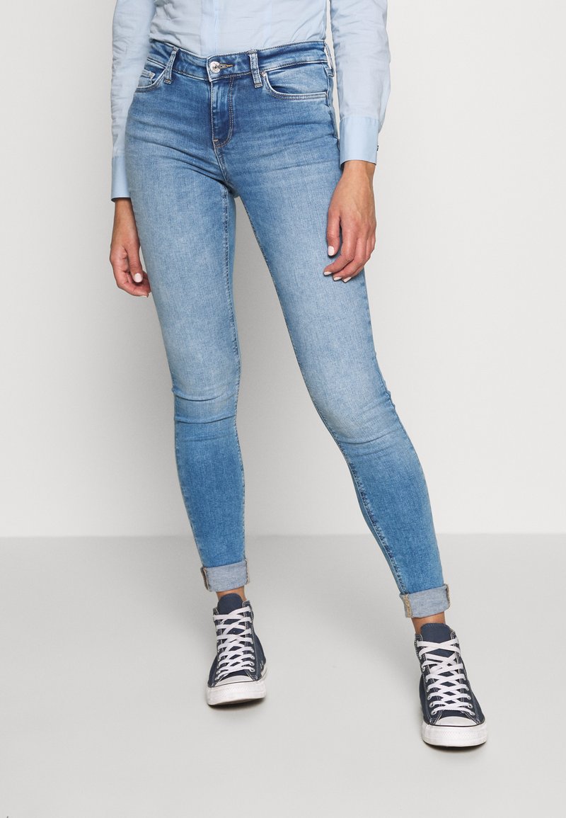 ONLY ONLCARMEN LIFE SKINNY - Calças de ganga de corte skinny - light blue