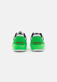 Patrick Ewing SPORT LITE LOW PRESIDENT UNISEX - Matalavartiset tennarit - green/white/black