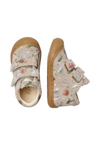 Hnědé semišové boty pro batolata s texturovanou gumovou podrážkou, zdobené hravým vzorem dinosaurů v několika barvách a se dvěma suchými zipy pro snadné zapínání.