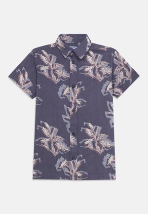 Camicia a maniche corte con bottoni in blu scuro con grandi motivi floreali beige chiaro e grigio.