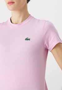 Lacoste Sport CLASSIC - Paprasti marškinėliai - gelato