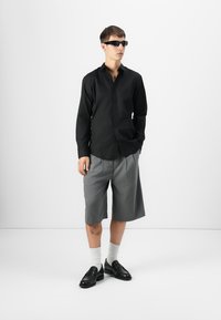 Thumbnail Image 2