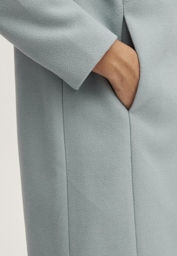 IHJannet - Short coat - abyss4