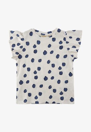 Bílá košile s krátkým rukávem a vzorem námořnických modrých teček; má rýhované rukávy a texturovanou tkaninu pro větší rozměr.