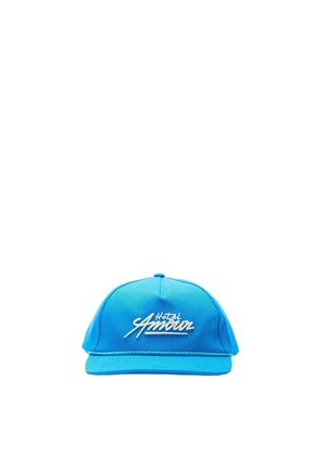 Casquette de baseball bleue avec texte brodé blanc "Hotel Amour" à l'avant, isolée sur fond blanc.