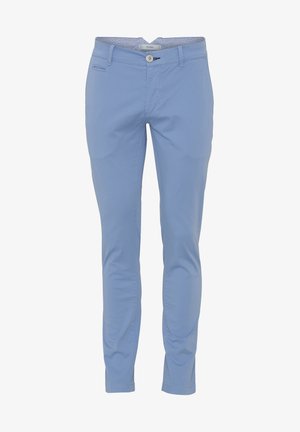 Jasnoniebieskie, slim-fit spodnie wykonane z gładkiego materiału; posiadają zapięcie na guzik oraz boczne kieszenie, z wzorzystym wewnętrznym pasem.