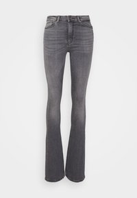 Calças de ganga cinzas em boca de sino, com uma cintura ajustada e uma textura ligeiramente desbotada. Design clássico de cinco bolsos com fecho de correr e botão.