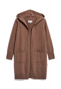 Brauner Strickcardigan mit Kapuze, offener Front und zwei vorderen Taschen. Weicher Stoff und gerippte Akzente an den Bündchen und Taschenkanten.