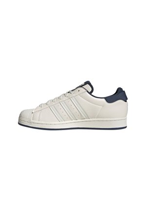 SUPERSTAR - Matalavartiset tennarit - white