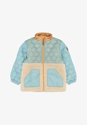 Quiltet jakke med en lyseblå øverste del, tan-farvet krave og beige fleece nederst. Har to forlommer og en guldlås.