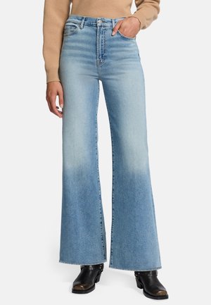 ULTRA HIGH RISE - Flared Jeans - light blue