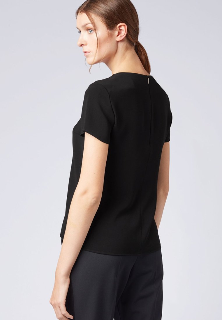 Damen T-Shirts | BOSS ILYNA Bluse black/schwarz - VK38611 Damen T-Shirts | BOSS ILYNA Bluse black/schwarz - VK38611