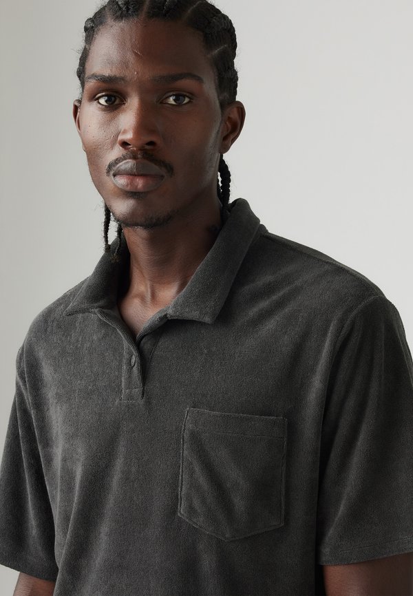 POCKET - Polo shirt - dark phantom3