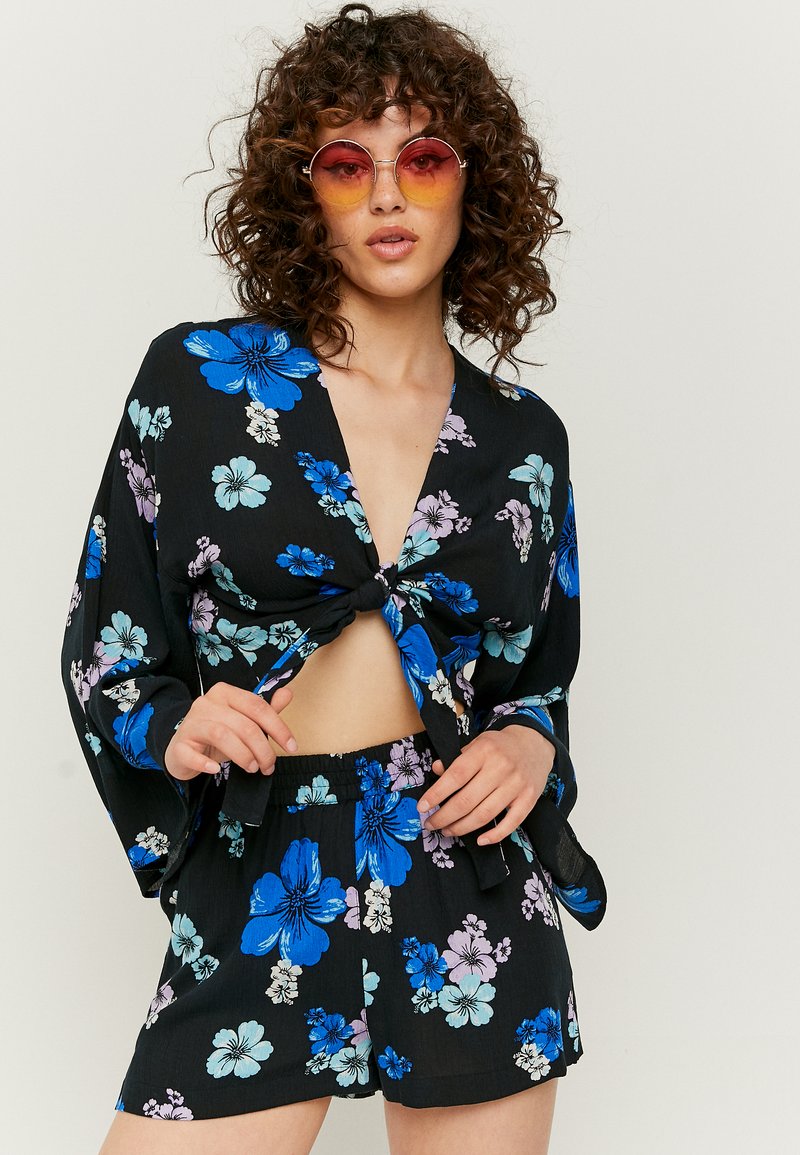 Damen Leichte Jacken | TALLY WEiJL KURZE BEDRUCKTE KIMONO Leichte Jacke blue/blau - QQ85651 Damen Leichte Jacken | TALLY WEiJL KURZE BEDRUCKTE KIMONO Leichte Jacke blue/blau - QQ85651