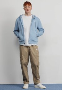 Jordan HOODIE - Jaka ar rāvējslēdzēju - blue grey/(white)