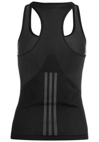 Canotta atletica nera con un design aderente, caratterizzata da un taglio racerback, tessuto testurizzato e tre righe verticali grigie sulla schiena.
