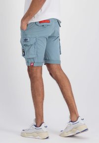 Alpha Industries CREW PATCH - Kratke hlače - greyblue