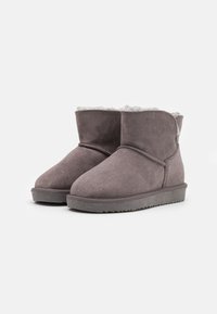 XTI Enkelkaarsjes - grey