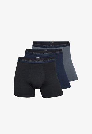 Tre par boxershorts i sort, mørkeblå og lys grå stof. Hver af dem har en elastisk talje med "JBS UNDERWEAR" branding.