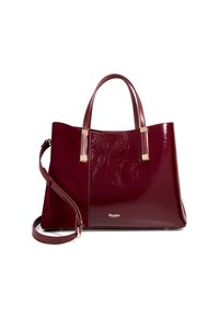 Sac à main bourgogne avec une finition en vernis lisse et un panneau en daim. Dispose de deux anses, d'une bandoulière réglable et de quincaillerie en ton doré.