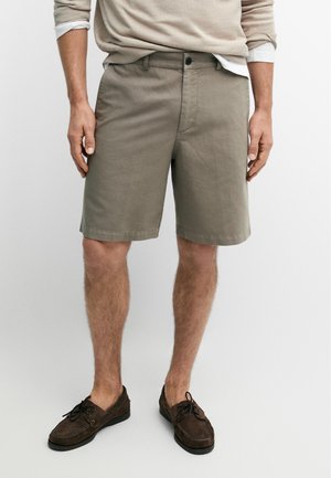 Massimo Dutti, LINEN BLEND BERMUDA SHORTS - Shorts - khaki