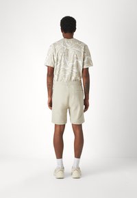BOSS SEWALK - Tepláky - light beige