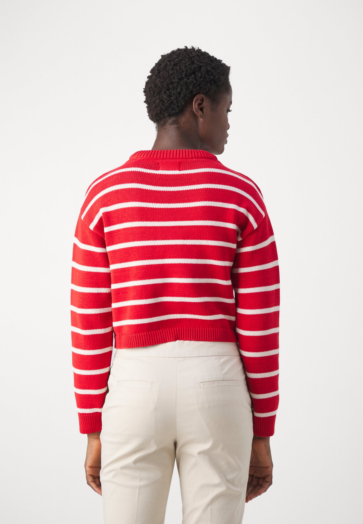 STRIPED CNECK