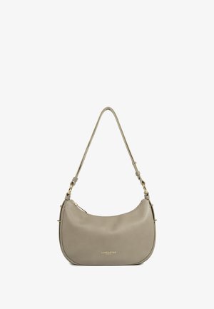 Borsa a spalla in pelle beige con forma curva, zip dorata e logo "LANCASTER PARIS" centrato sul davanti.