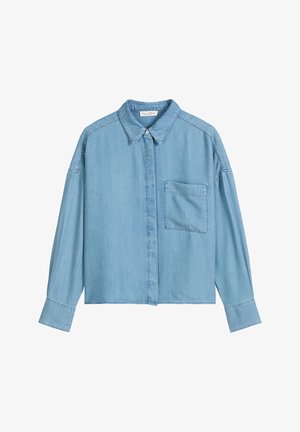 Lichtblauw denim overhemd met een puntkraag, knoopsluiting en een enkele borstzak. Heeft lange mouwen en een relaxte pasvorm.