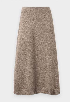 Gebreide rok in een warme bruine tint met een textuurpatroon, passende tailleband en een uitlopende silhouet, met ribgebreide accenten aan de zoom.