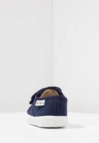 Victoria Shoes Tenisky - marino