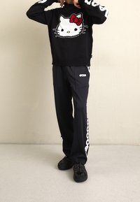 GCDS Maglione - black