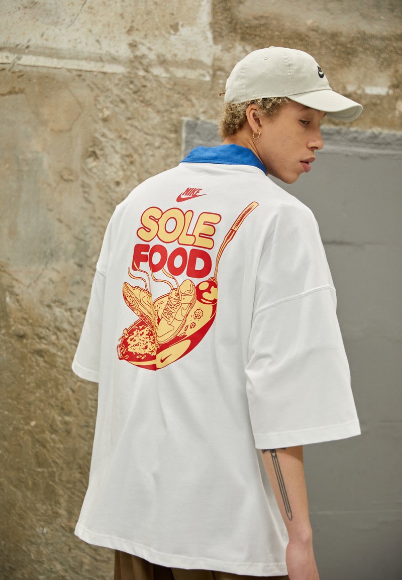 Nike Sportswear TEE SOLE FOOD Tshirt print white/wit Zalando.be