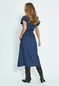 Desires Haljina od trapera - mid blue denim