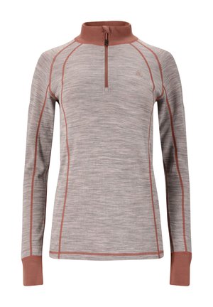 Pull-over à manches longues en gris clair avec des rayures gris foncé, présentant un col zippé à demi et des accents couleur rouille sur les poignets et le col.