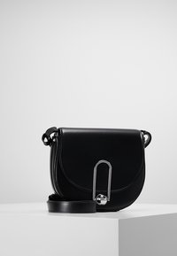 HUGO Skuldertasker - black