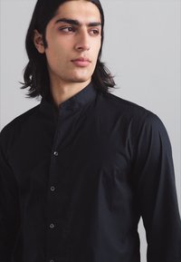 Emporio Armani SHIRT - Camicia - schwarz