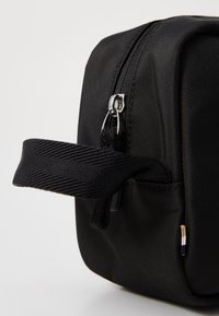BOSS HIGHWAY SUIT BAG SET - Vrecko na pranie - black